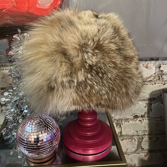 HARRODS - Real Fur Hat - Picture 11 of 13